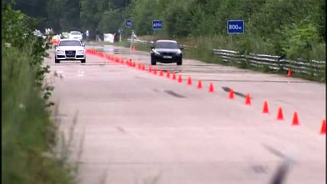Moscow Unlim 500: Audi RS6 vs BMW M5 смотреть онлайн