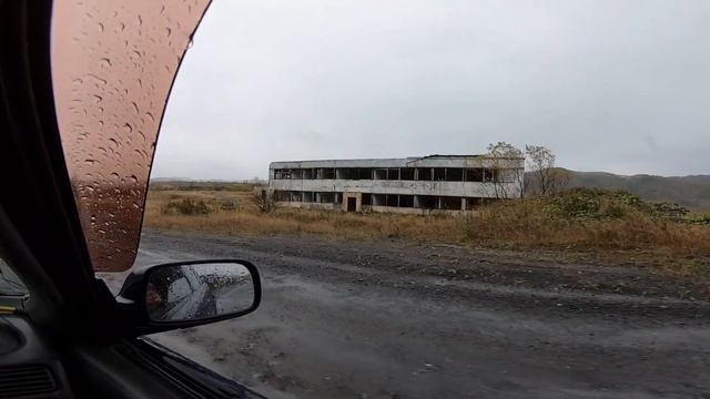 НАПРОЛОМ, ЧЕРЕЗ СТИХИЮ | Поездка на ЮГ Сахалина в деревню Новиково | Голубые "Бирюзовые" озера. смотреть онлайн