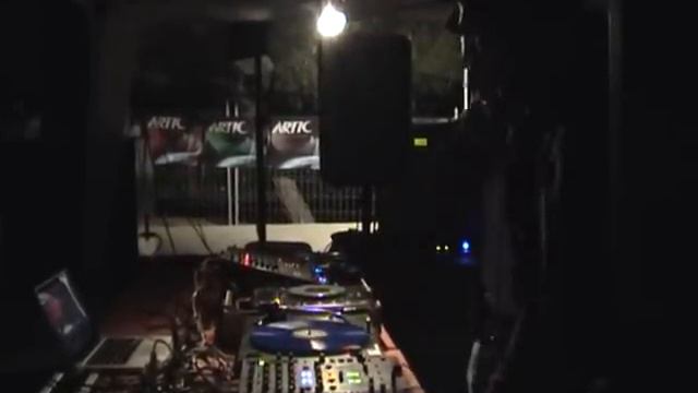Alessandro Lasorsa B2B Leonardo Pantaleo @ Sunshine Matinèe (Verdelago-Giovinazzo) 12-5-2012 смотреть онлайн