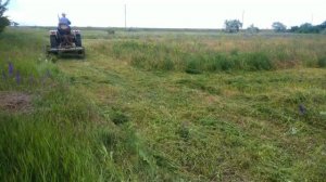 Самодельная косилка из моста к Т-25. Первые испытания.