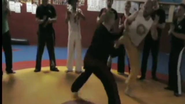 Roda de Capoeira Regional / 2010 смотреть онлайн