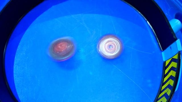 Екскалиус X4 VS Саламандр S4 смотреть онлайн