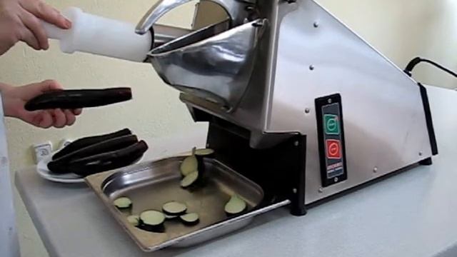 Овощерезательная машина для сырых и варёных овощей SD200E 2 смотреть онлайн