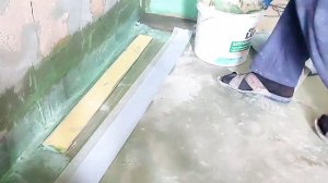 Установка душевого трапа ,   в душевой кабине