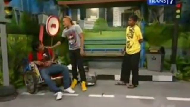 Penampilan Perdana Dede di 'OVJ' YouTube смотреть онлайн