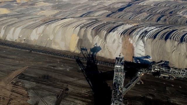 ГЕРМАНИЯ GARZWEILER Где работают самые большие экскаваторы мира смотреть онлайн