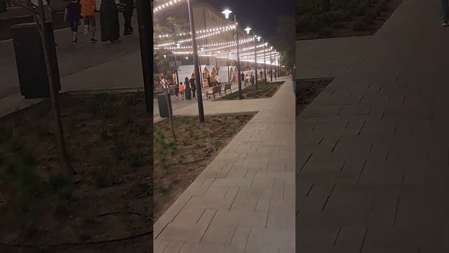 Тюмень.Бульвар на ул.Дзержинского. смотреть онлайн