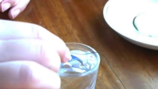 Опыт со льдом.avi смотреть онлайн