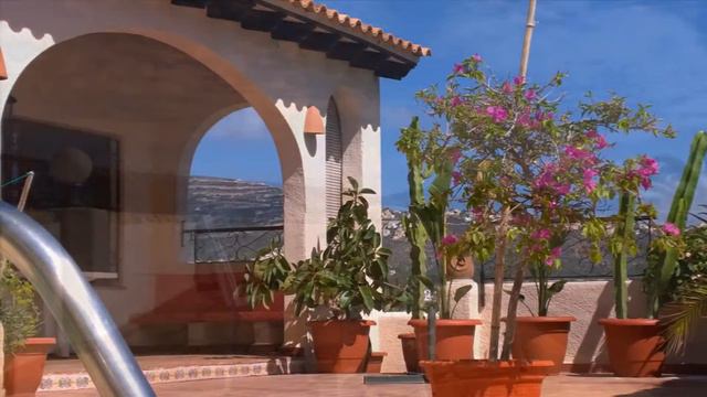 Villa Bougainvillea смотреть онлайн