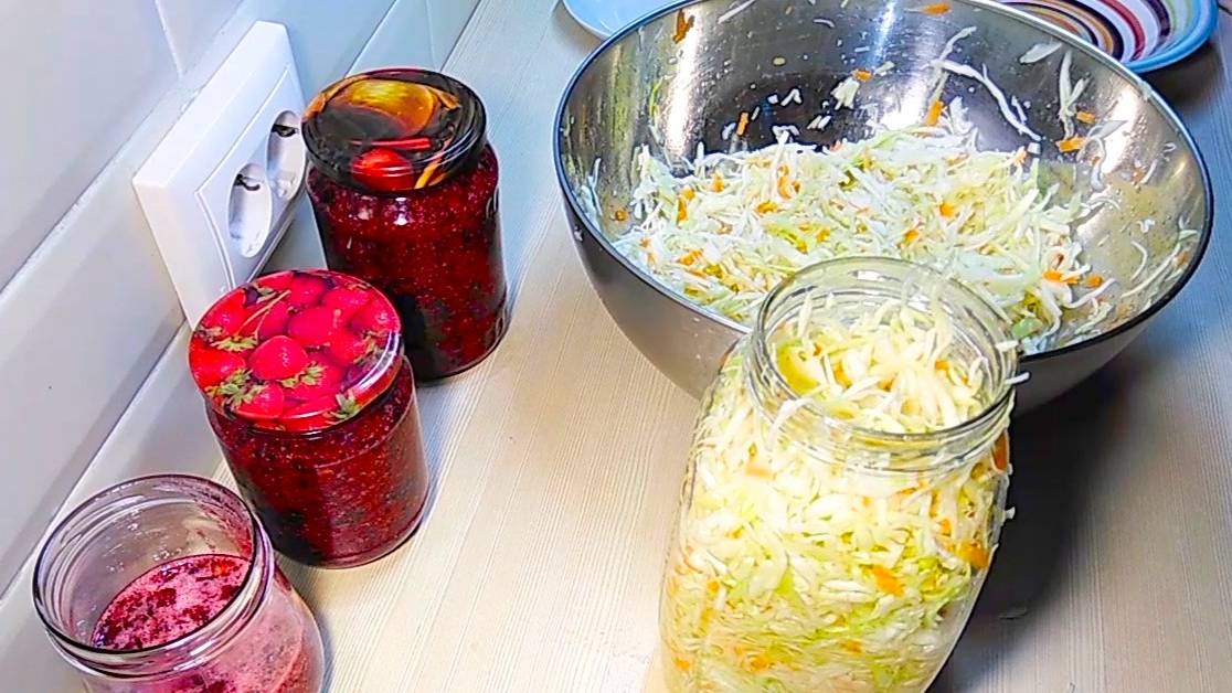 ХРУСТЯЩАЯ КАПУСТА и Живая КЛЮКВА смотреть онлайн