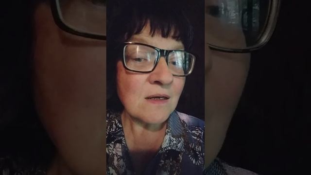 Читаю стихотворение Марины Цветаевой смотреть онлайн