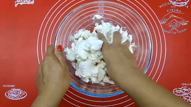 Рогалики с творогом. Очень быстрый и вкусный рецепт! Отличный перекус в школу детям! смотреть онлайн