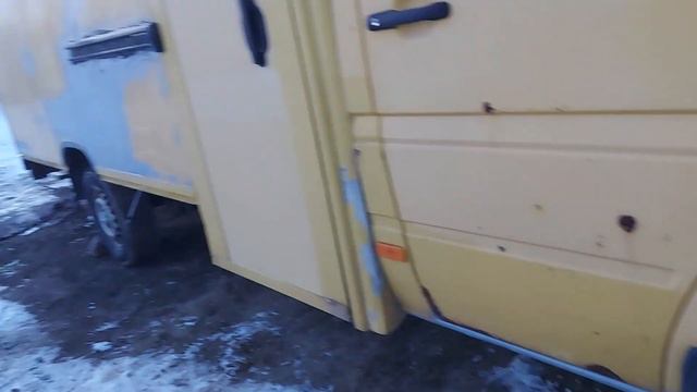 Mercedes sprinter 308cdi w903 почтовик.... затенул лебёткой на рампы для ремонта смотреть онлайн