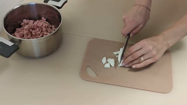 Салат "Оливье" без моркови смотреть онлайн