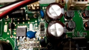 Телевизор FUSION FLTV-32H110T нет подсветки,