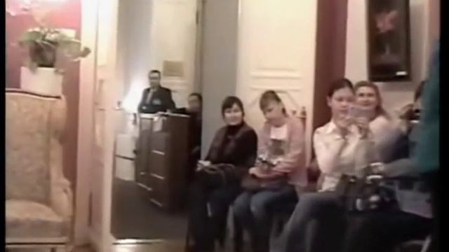 Показ авторских моделей Ольги Литвиной в Музее Мебели. Часть 1. смотреть онлайн