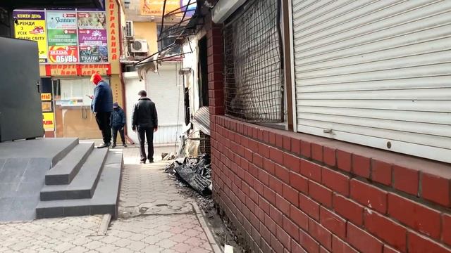 Херсон, Центральный рынок, что осталось от сгоревшего рынка смотреть онлайн