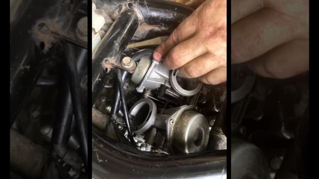 How to remove Carburetor from Honda Shadow - 1996 VT1100C- Reference PICS смотреть онлайн