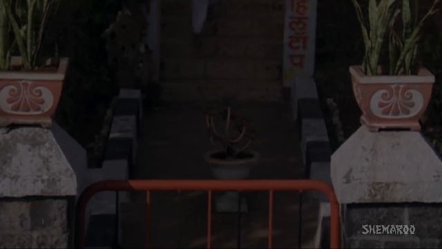 Geet {HD} - Avinash Wadhawan | Divya Bharati | Laxmikant Berde - 90's Hit - (With Eng Subtitles) смотреть онлайн