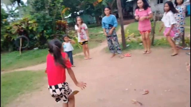 CHRISTMAS PARTY GAME(2019) смотреть онлайн