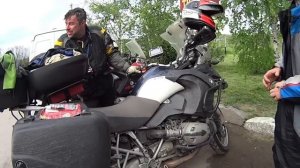 Сказ о том как владельцы R1200GS  чинили Honda vfr1200x crosstourer