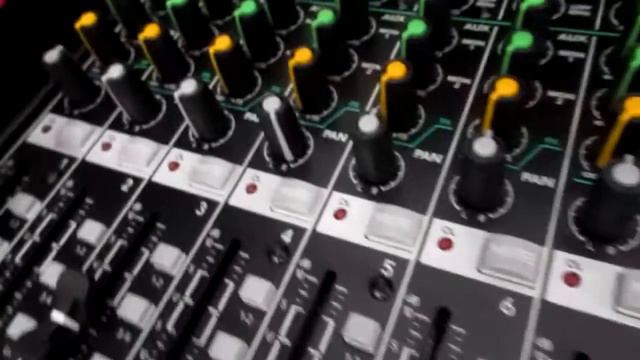 Mackie Profx16v2