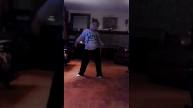 Rena Can Dance. Boom смотреть онлайн