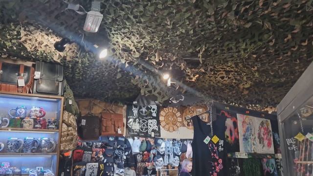 CASTLE ROCK. Старейший рок магазин в России в Санкт -Петербурге.