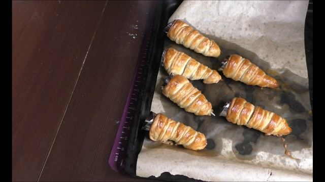 Трубочки со сливками на Рождество