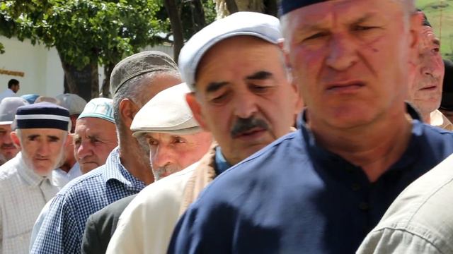 Реликвии Пророка (да благославит его Аллагь и приветствует) в с. Ириб Чародинского района смотреть онлайн