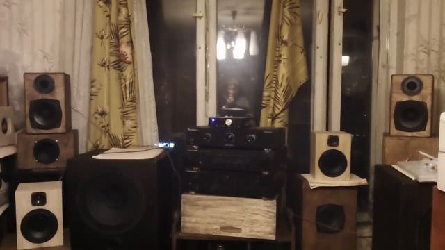 Маленькие колонки Ноэма Басят смотреть онлайн