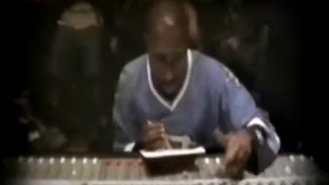 2 PAC feat. TALENT Changes (1997) смотреть онлайн