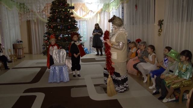 Новогодний утренник группы"Котята" Десад 170 г.Уфы смотреть онлайн