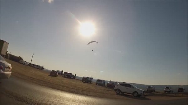 Параплан разогнался и завис