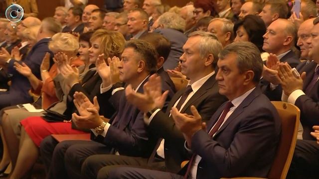 Анатолий Локоть официально вступил в должность мэра Новосибирска