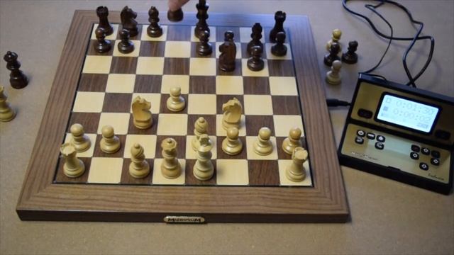 Millennium Chess Genius Exclusive chess computer Rook mate смотреть онлайн