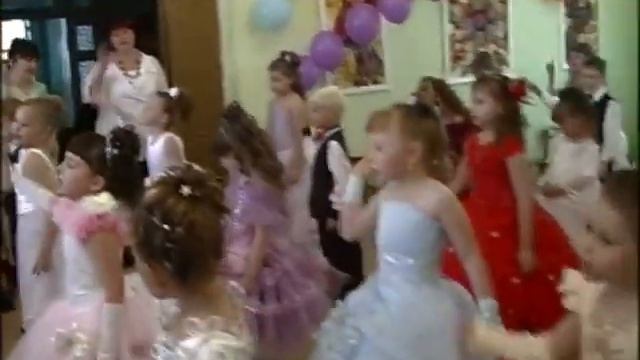 Холодная О том не вспоминай смотреть онлайн