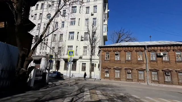 Москва.Прогулка по 1-му и 2-му Новокузнецким переулкам. Фабрика Рот-Фронт. Храм на Болвановке смотреть онлайн