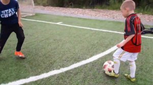 Тренировка по футболу детей