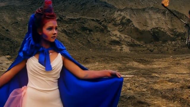 Человек,который смеётся смотреть онлайн