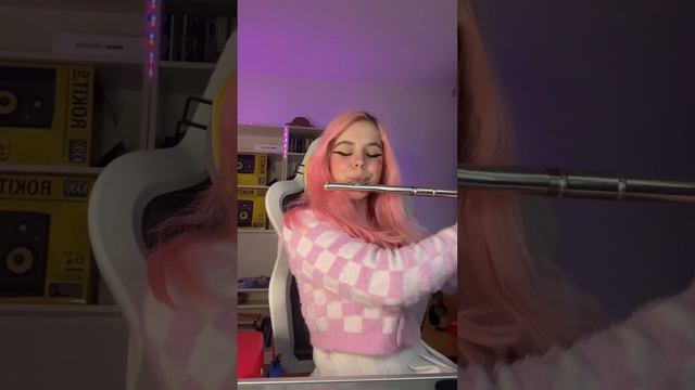 ИНСТАСАМКА НА ФЛЕЙТЕ😳 смотреть онлайн
