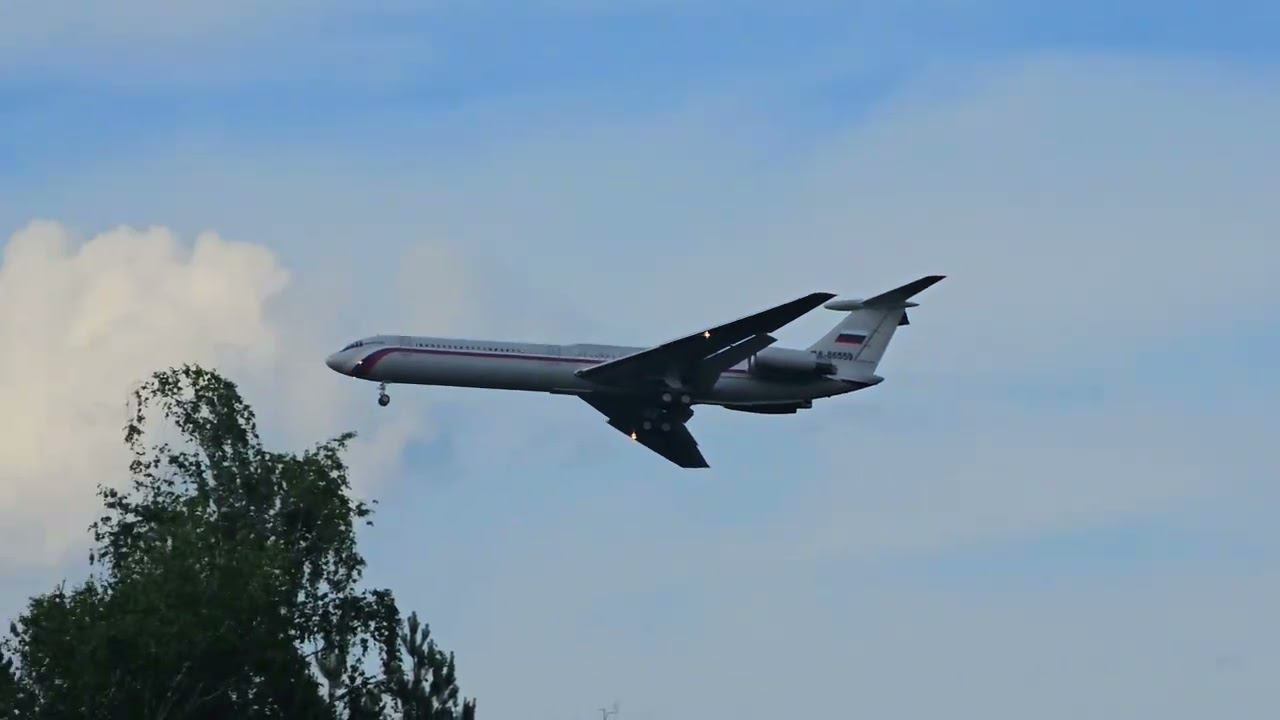 Visual approaches #tu154m #il62m #tu134a #y8f200wa #airport смотреть онлайн