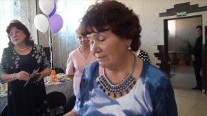 Свадьба. Бабушка  поздравила  внучку  стихами, которые написала сама.