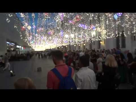 AC/DC - Highway to Hell //Вжарили Року на улицах Москвы! JuicyFire смотреть онлайн