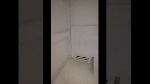 Холодильник Indesit шумит