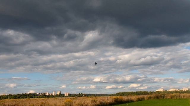 #ЭЛЕКТРИЧЕСКАЯ АВИАМОДЕЛЬ АТАКУЕТ #БЛОГЕРА ПАДЕНИЕ ЭЛЕКТРОВЕРТОЛЕТА БЕНЗИНОВАЯ ВЕРСИЯ #RUS #YTB #DE смотреть онлайн