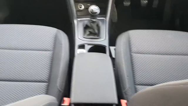 152D23695 - 2015 Volkswagen Touran CL 1.6TDI 110BHP 18,400 смотреть онлайн