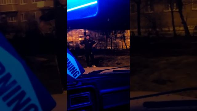 Парень танцует г.Орск) смотреть онлайн