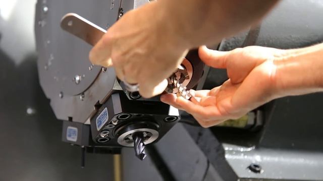 The Proper Way to Tighten Tools on Your Haas BMT Turret смотреть онлайн