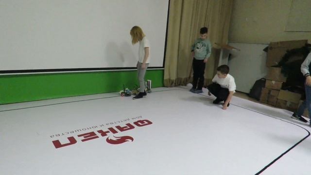 Команда Киберпятёрка. Проект "Экобокс". Регламент "Робопарад" МБОУ ДО ДДиЮ "Факел" смотреть онлайн